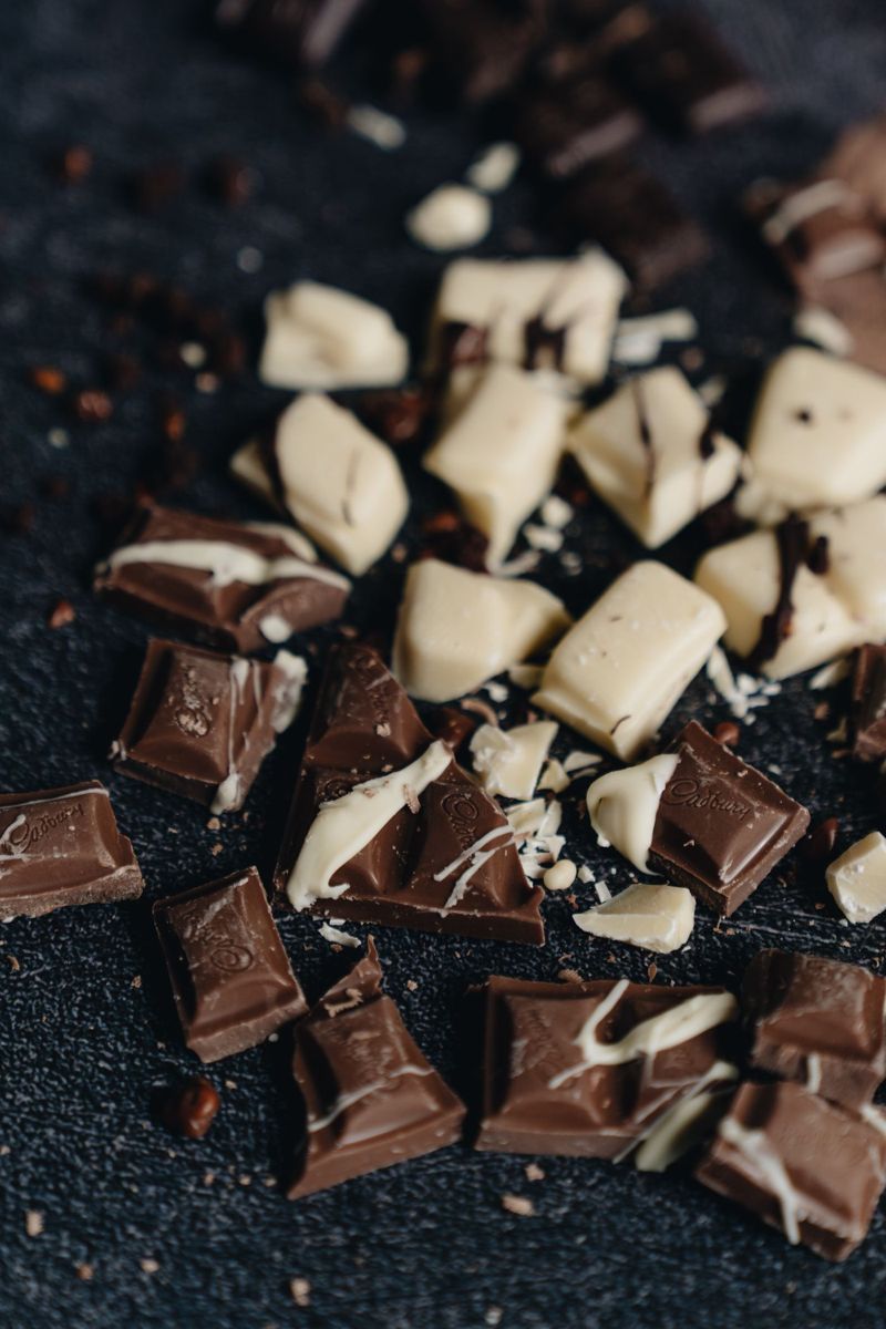 Dark and white chocolate chunks